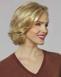 Peyton Wig By Henry Margu 23 Peyton Wig By Henry Margu -Personalized Fake Store 4761 Peyton 25H Inset3 web