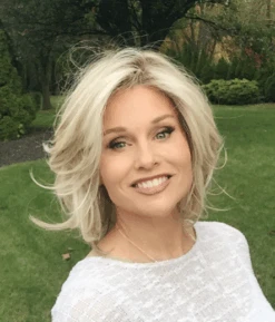 Upstage Wig By Raquel Welch | Large Cap -Personalized Fake Store IMG 7805 83e101a4 7c28 4758 ae09 4a9c316d9954