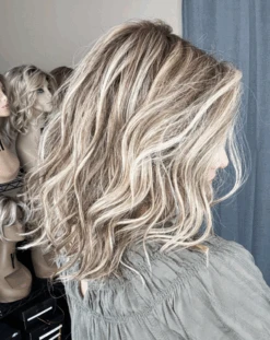 Wavy Day Wig By Raquel Welch | Mono Top 31 Wavy Day Wig By Raquel Welch | Mono Top -Personalized Fake Store WavyDay 3